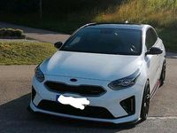 Gebraucht Kia Ceed GT 204 PS (150 kW) 2019 Weiß Kleinwagen