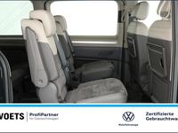 Gebraucht VW Multivan Life 150 PS (110 kW) 2025 Grau Van