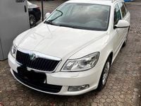 Gebraucht Skoda Octavia 105 PS (77 kW) 2011 Weiß Kombi