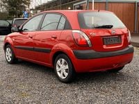 Gebraucht Kia Rio EX 111 PS (81 kW) 2005 Rot Limousine
