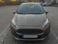 Gebraucht Ford Fiesta 80 PS (58 kW) 2014 Braun Kleinwagen