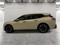 Gebraucht BMW iX M Sport 300 kW (408 PS) 2025 Weiß SUV