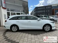 Gebraucht Kia Ceed Sportswagon Vision 140 PS (102 kW) 2025 (wd) cararraweiss Kombi