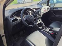 Gebraucht VW Touran 150 PS (110 kW) 2016 Beige Van / Kleinbus
