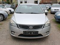 Second-hand Kia Ceed 90 CP (66 kW) 2012 Argintiu Hatchback