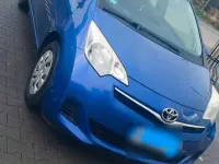 Gebraucht Toyota Verso-S 99 PS (72 kW) 2011 Blau Van / Kleinbus