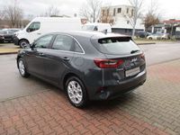 gebraucht Kia Ceed Ceed /Vision 1.5 T-GDI DCT NAVI KOMORT