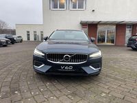 Gebraucht Volvo V60 Plus 349 PS (256 kW) 2022 Blau Kombi