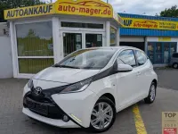 Gebraucht Toyota Aygo X-play 69 PS (50 kW) 2016 Weiß Kleinwagen