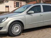 Gebraucht Opel Astra Edition 116 PS (85 kW) 2008 Silber Limousine