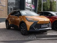 Neu Toyota C-HR 223 PS (164 kW) 2025 Gold SUV