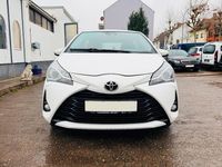 Gebraucht Toyota Yaris Team 111 PS (81 kW) 2018 Weiß Kleinwagen