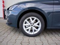 Neu Seat Leon Style 150 PS (110 kW) 2025 Fjordblau Limousine