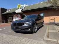 Gebraucht BMW 330 Sport Line 252 PS (185 kW) 2017 Grau Limousine