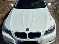 Gebraucht BMW 320 Lifestyle 185 PS (136 kW) 2011 Weiß Kombi