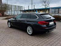 Gebraucht BMW 520 190 PS (139 kW) 2018 Grau Kombi