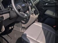 Gebraucht Ford Tourneo 185 PS (136 kW) 2021 Schwarz Van / Kleinbus