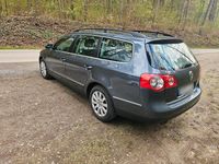 Gebraucht VW Passat 110 PS (80 kW) 2010 Grau Kombi
