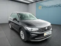 Gebraucht VW Tiguan 150 PS (110 kW) 2021 Schwarz SUV