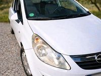 Używany Opel Corsa 80 KM (58 kW) 2010 Biały Hatchback