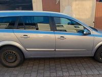 Gebraucht Opel Astra 105 PS (77 kW) 2008 Silber Limousine