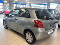 gebraucht Toyota Yaris Cool°1.0 VVTI°Klima°El.Fenster°Tüv°Allwett