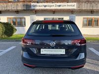 Gebraucht VW Passat Basis 150 PS (110 kW) 2020 Grau Kombi