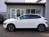 Gebraucht Hyundai Kona 100 kW (136 PS) 2023 Weiß SUV