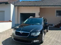 Gebraucht Skoda Superb 170 PS (125 kW) 2011 Schwarz Kombi