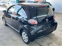 Gebraucht Toyota Aygo Connect Style 68 PS (50 kW) 2012 Schwarz Kleinwagen