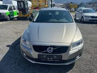 Gebraucht Volvo V70 Momentum 181 PS (133 kW) 2016 Grau Kombi