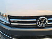 Gebraucht VW Multivan Highline 150 PS (110 kW) 2019 Weiß Van