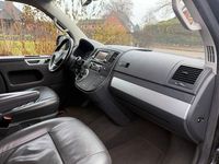 Gebraucht VW Multivan Highline 140 PS (102 kW) 2010 Van