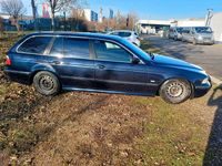 Second-hand BMW 520 150 CP (110 kW) 2000 Albastru Break