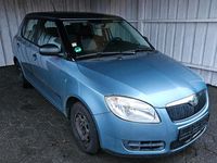 Gebraucht Skoda Fabia 60 PS (44 kW) 2009 Silber Kleinwagen