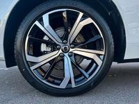 Gebraucht Volvo XC60 Plus 250 PS (183 kW) 2025 Weiß SUV