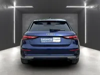 Gebraucht Audi A3 Advanced Plus 116 PS (85 kW) 2022 Blau metallic Limousine