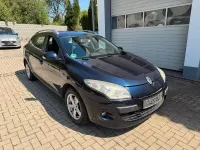 Gebraucht Renault Mégane GrandTour 106 PS (77 kW) 2010 Blau Kombi