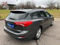 Gebraucht Ford Focus 120 PS (88 kW) 2020 Grau Limousine
