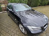 Gebraucht BMW 318 146 PS (107 kW) 2009 Schwarz Limousine