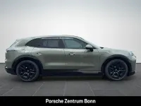 Neu Porsche Cayenne Electric 325 kW (442 PS) 2026 Gruen SUV