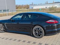 Gebraucht Porsche Panamera 250 PS (183 kW) 2012 Schwarz Kleinwagen