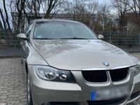 gebraucht BMW 320 i -