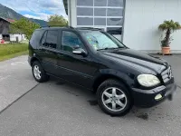 Gebraucht Mercedes ML270 164 PS (120 kW) 2003 Schwarz SUV