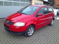 Gebraucht VW Fox Basis 54 PS (39 kW) 2005 Tornadorot Kleinwagen