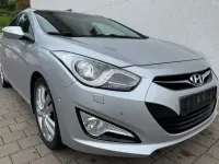 Gebraucht Hyundai i40 Premium 141 PS (103 kW) 2016 Silber Kombi