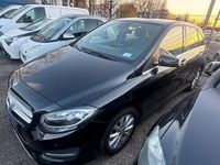 Gebraucht Mercedes B180 109 PS (80 kW) 2016 Schwarz Van / Kleinbus