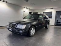 Usata Mercedes E320 220 CV (161 kW) 1993 Nero Station wagon