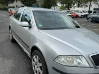 Używany Skoda Octavia 102 KM (75 kW) 2005 Srebrny Sedan/Limuzyna