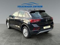 Gebraucht VW T-Roc Life 150 PS (110 kW) 2024 Deep black perleffekt (metallic) SUV